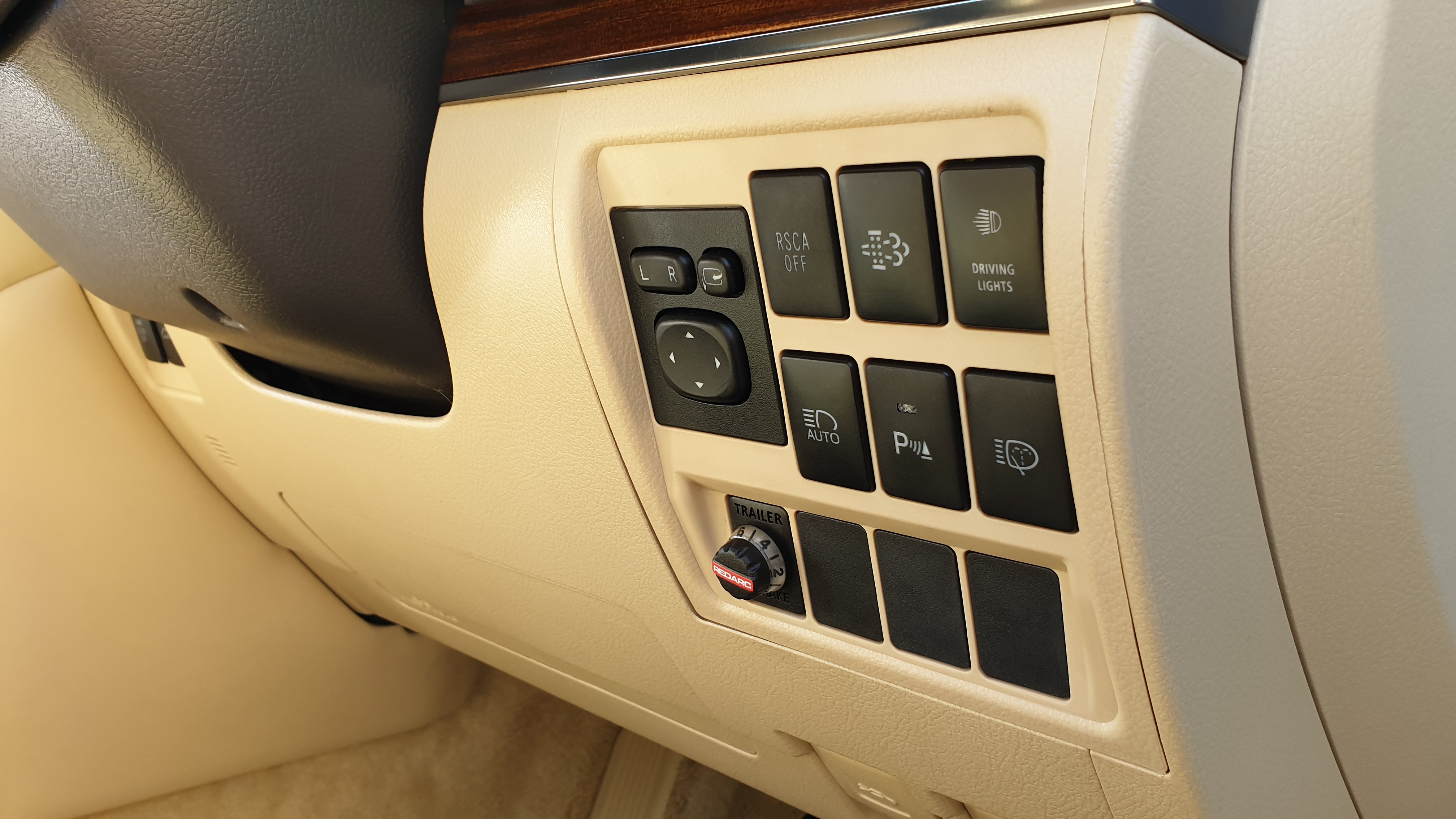 LC 200 Switch Panel to suit Toyota Land Cruiser 200 series